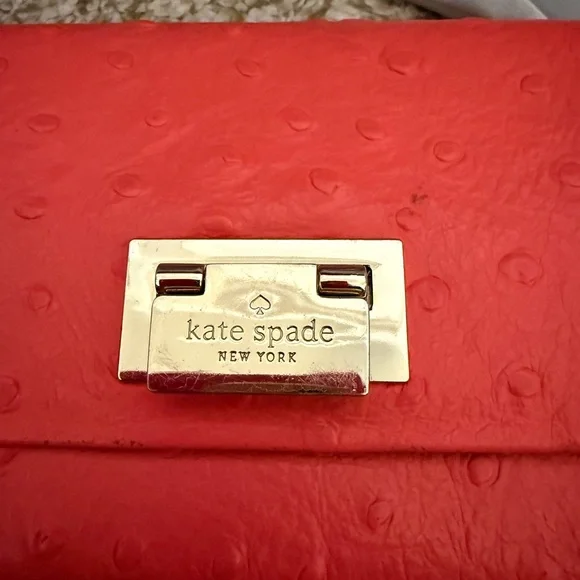 Kate Spade Coral Ostrich Textured Shoulder Bag With Matching Wallet - Picture 2 of 7